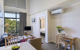 Mounts Bay Waters Apartments Perth